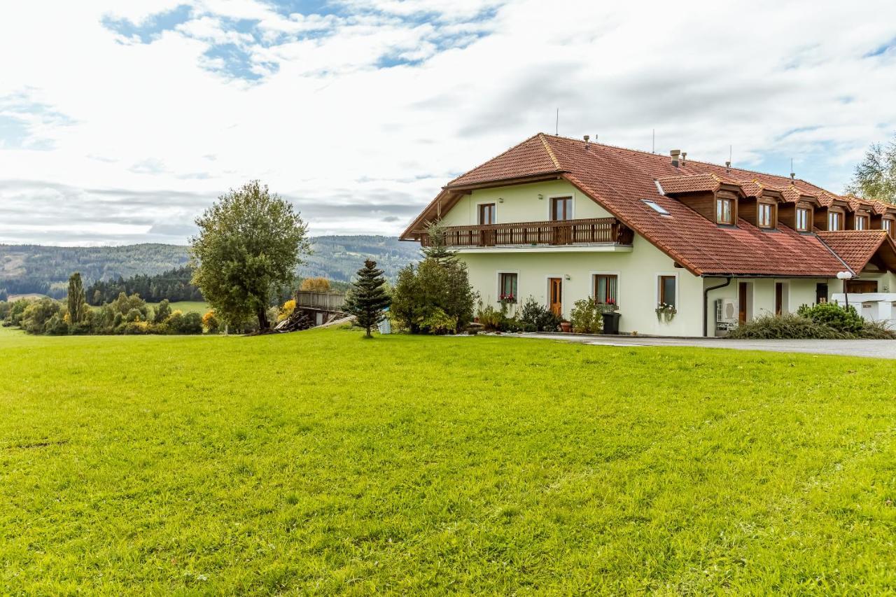 Benesovka Appartement Vacov Buitenkant foto